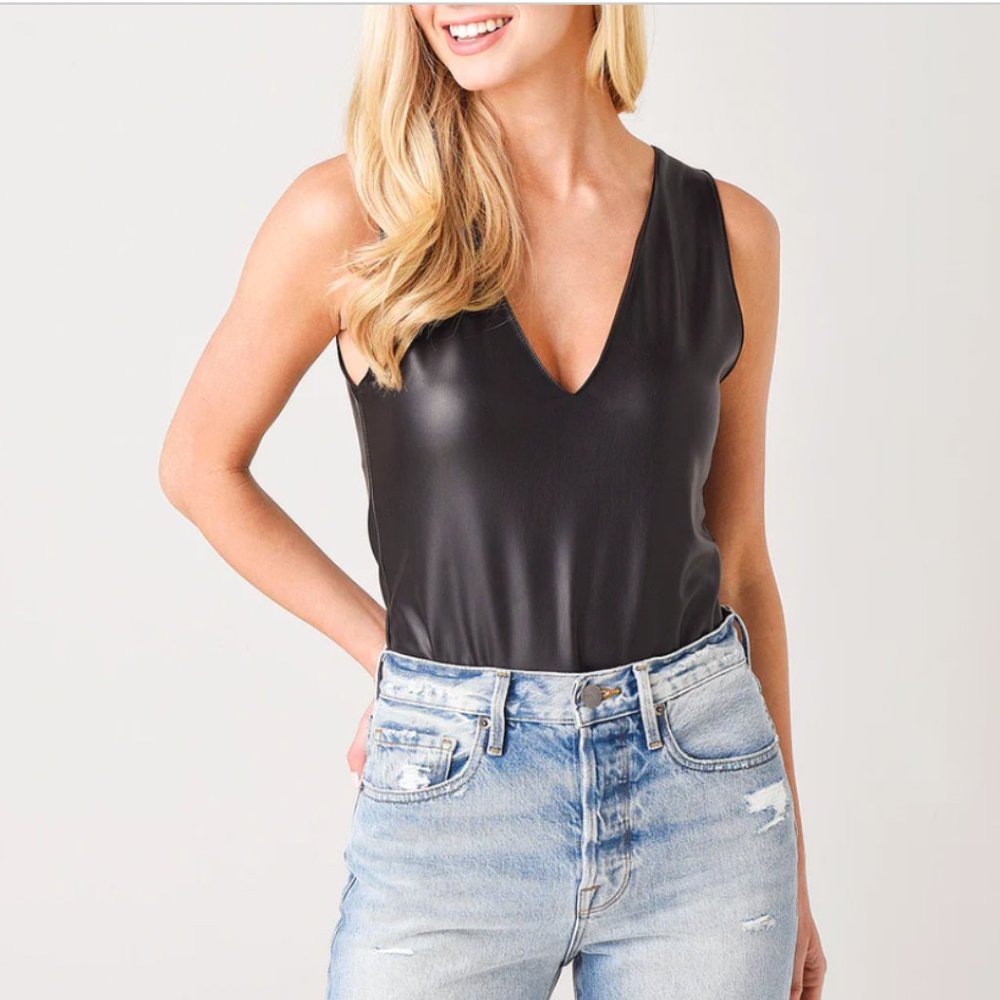 BB Dakota x Steve Madden V How it Goes Faux Leather V Neck Bodysuit Black XS NWT